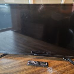 Samsung 32" TV with Remote