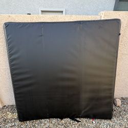 Tonneau Cover - Ram 1500