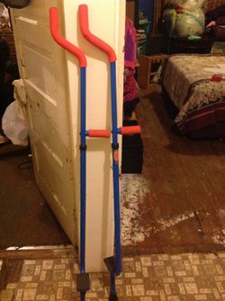 Adjustable walk a roo STILTS.... For adult or child