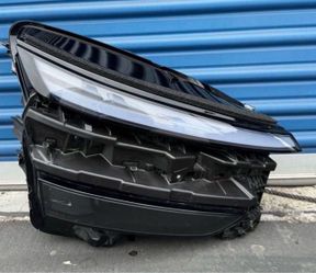 Tesla Model Y 2025 2026 Right Side LED Headlight OEM COMPLETE
