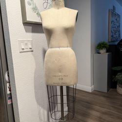Collapsable Dress Form - Global model dress Form