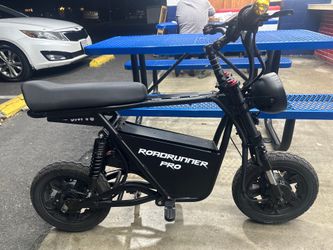Emove Road Runner Dual Motor 4000 Watt Electric Scooter