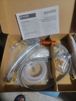 Kitchen Faucet With Spray