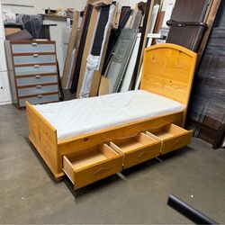 Twin bed with mattress $230
