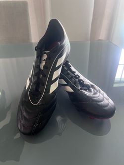 Soccer cleats adidas size 9 1/2