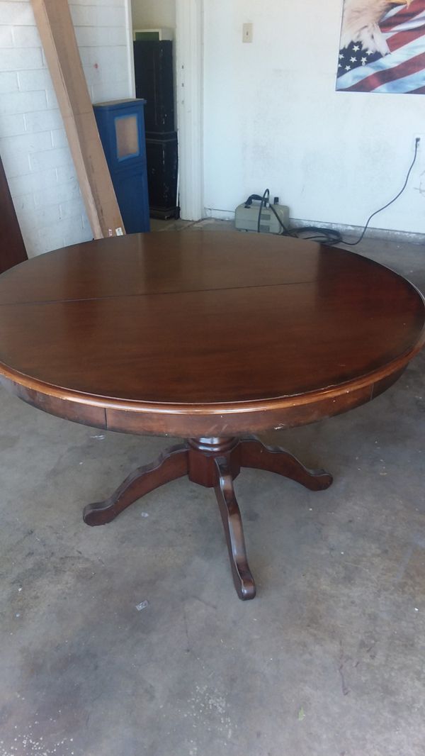 Pier one round pedestal table for Sale in Glendale, AZ OfferUp