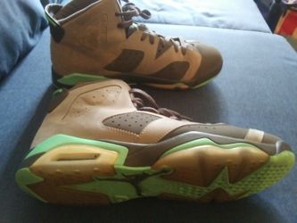 Sale sat $20.size 8.5 youth Jordons shoes