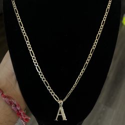 14k Figaro Chain With Pendant 
