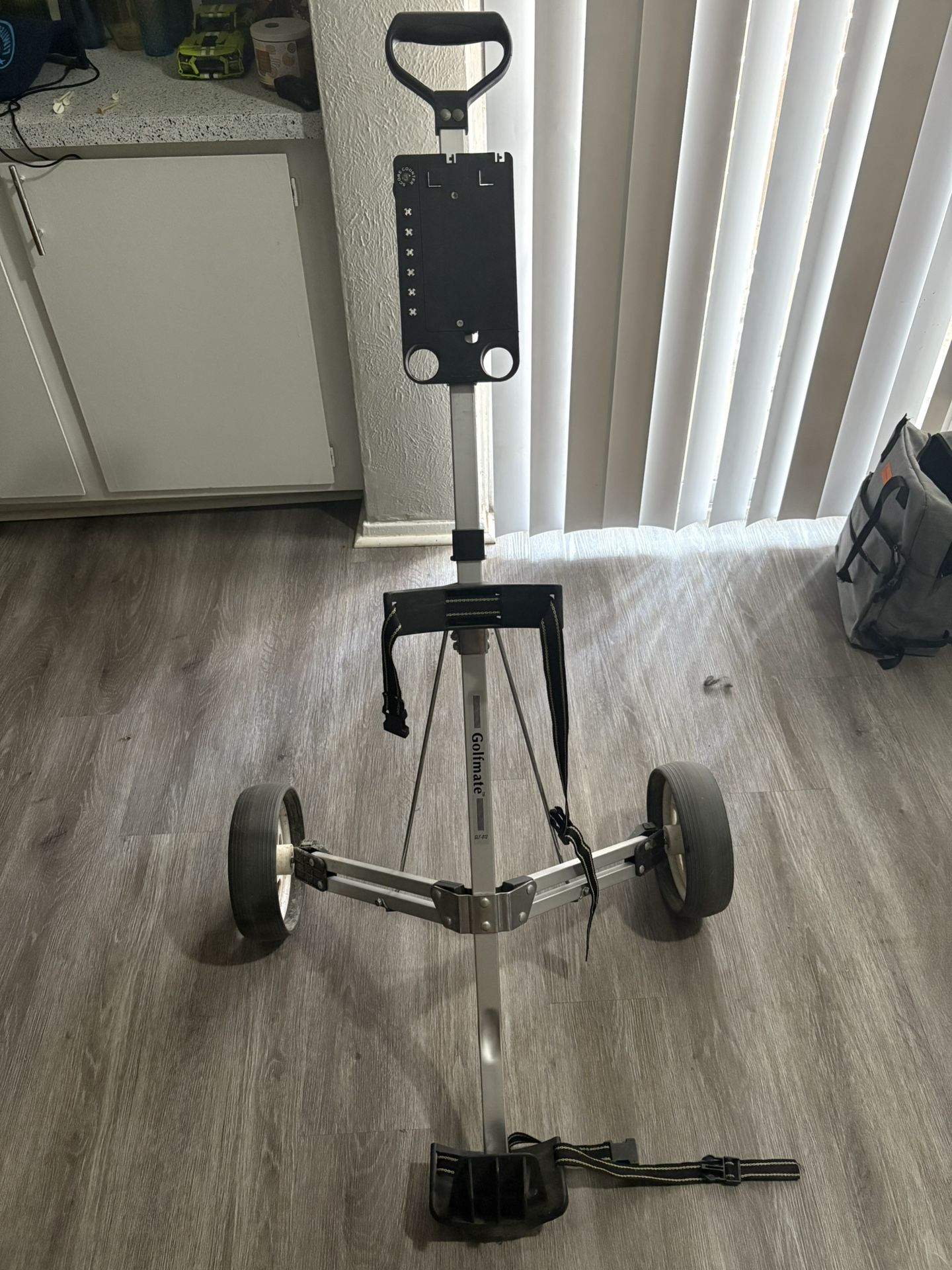 GOLFMATE Golf bag Carrier