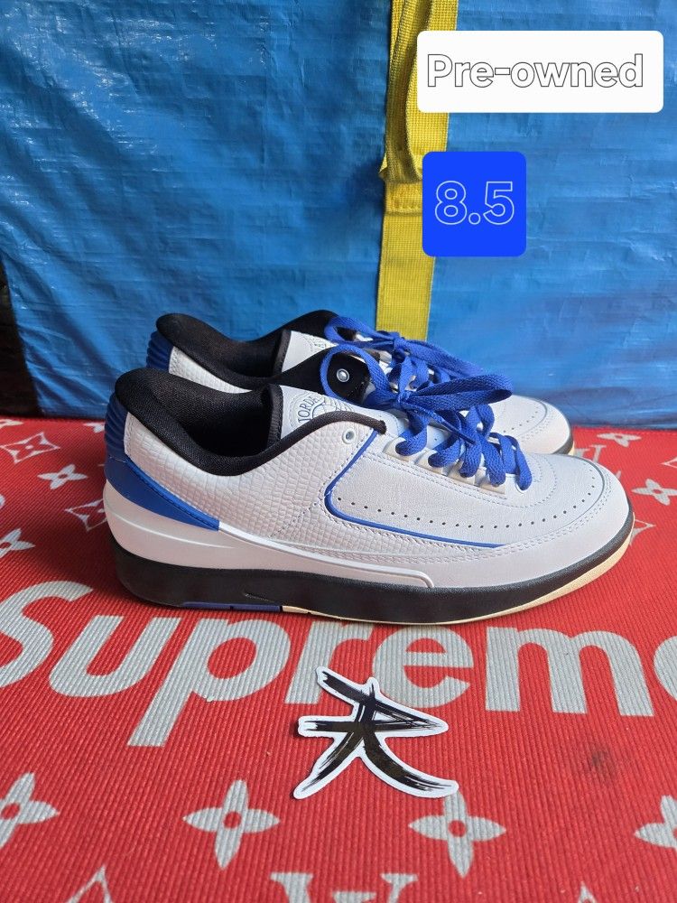 Jordan Retro 2 Varsity Royal