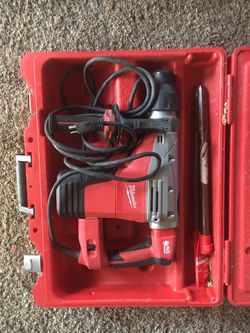 Milwaukee 1 3/4 hammer drill (like new) w/ 2 bits