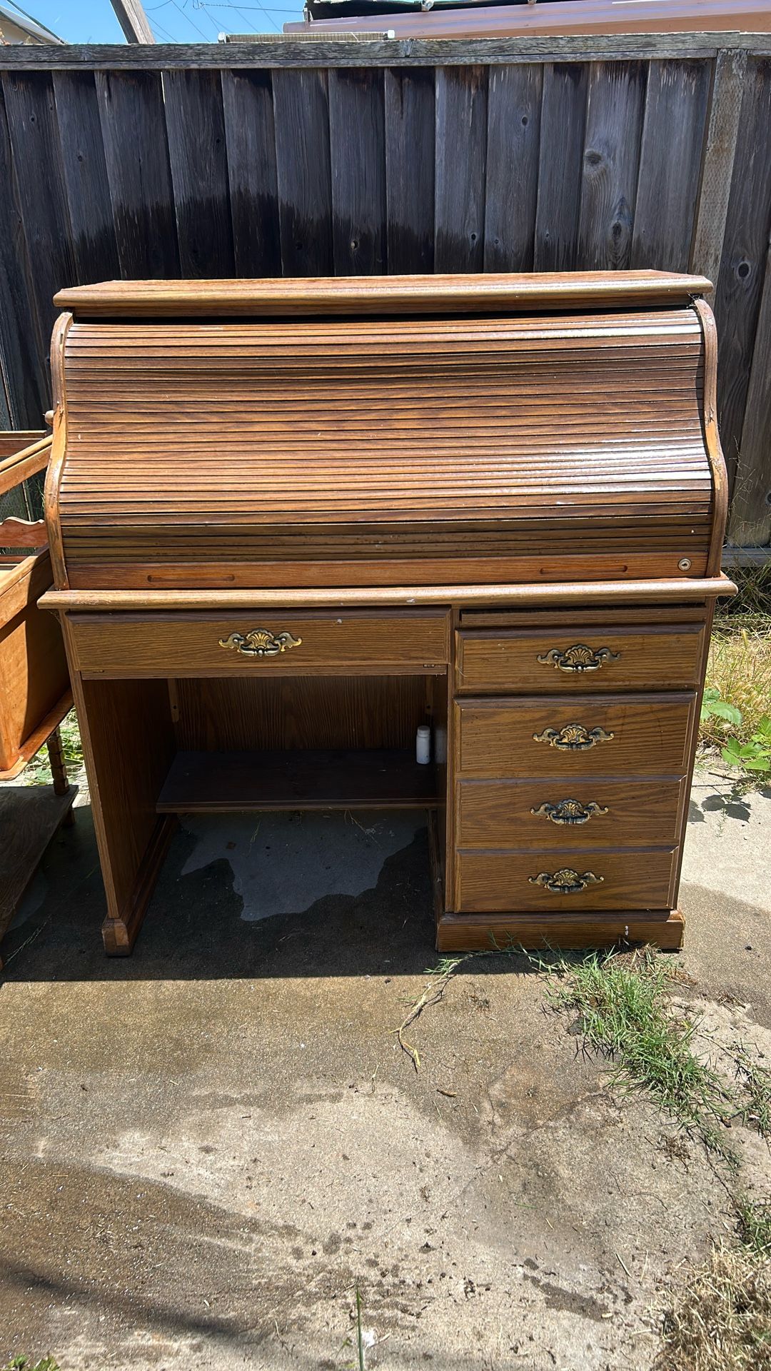 * Free Desk