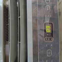 LG All Digital 6000 BTU Portable Air Conditioner