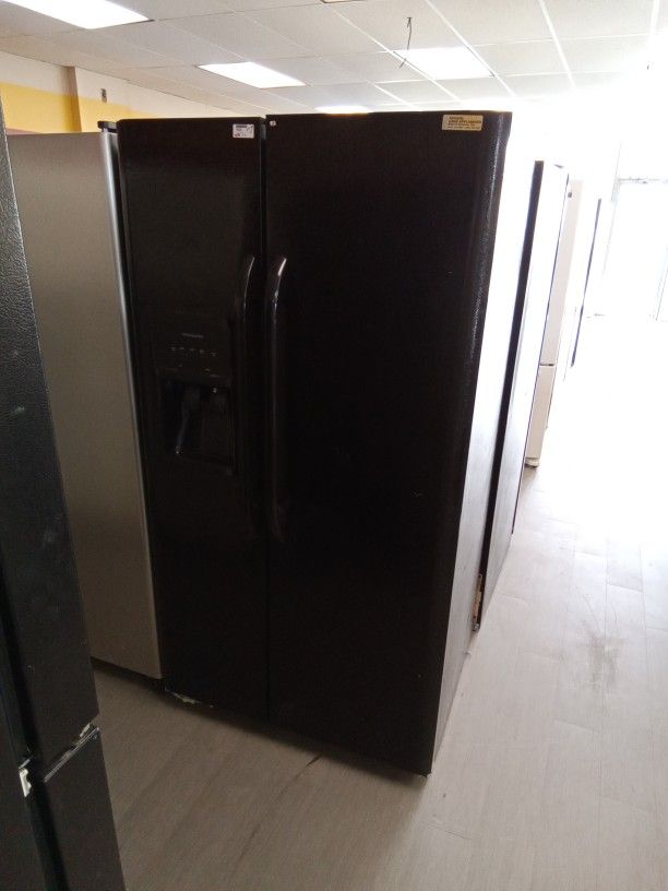 Frigidaire Side By Side Refrigerator 