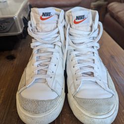 Nike Women’s Blazer Mid 77 Casual Sneakers in White Grey Oxford Size 8