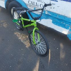 Haro Bmx 20x1 Racing Aluminum Bike  Good Condition Everything Works Fine 