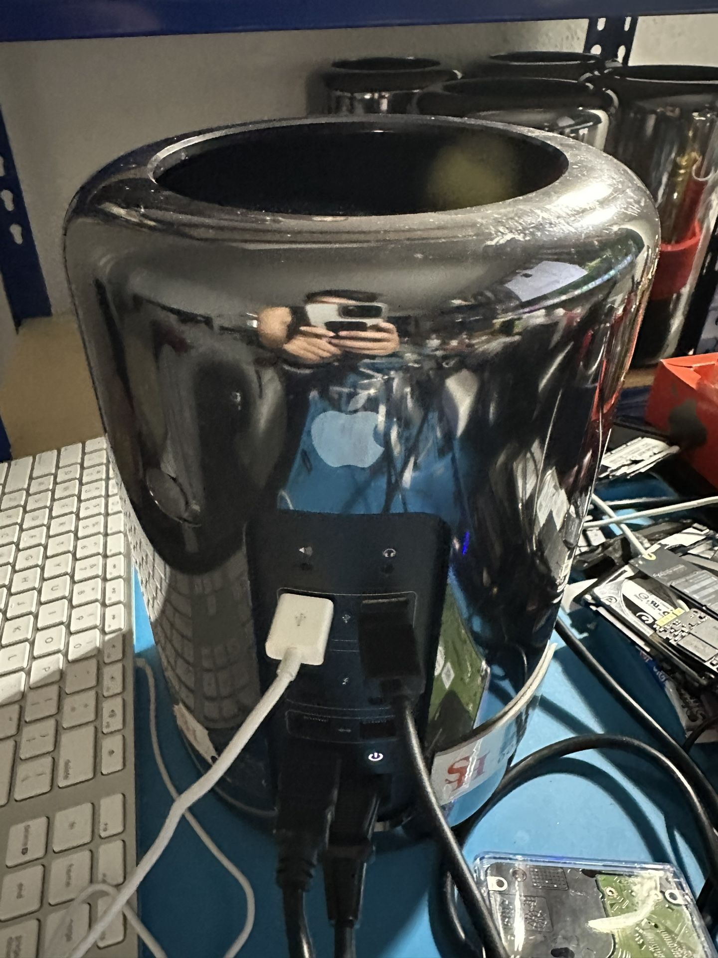 fast powerful upgraded 2013 mac pro Xeon e5 64gb ram 512gb ssd dual GPU 2025 Mac OS sequoia