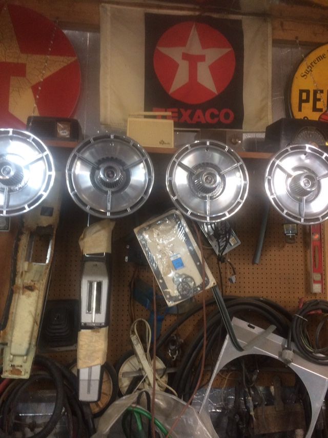 Set Of 4 , Chevy Super Sport Hub Caps