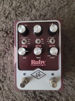 Universal Audio Ruby Preamp Pedal (Vox)