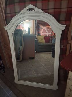 Stanley decor mirror