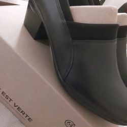 Clark's Ankle Boot