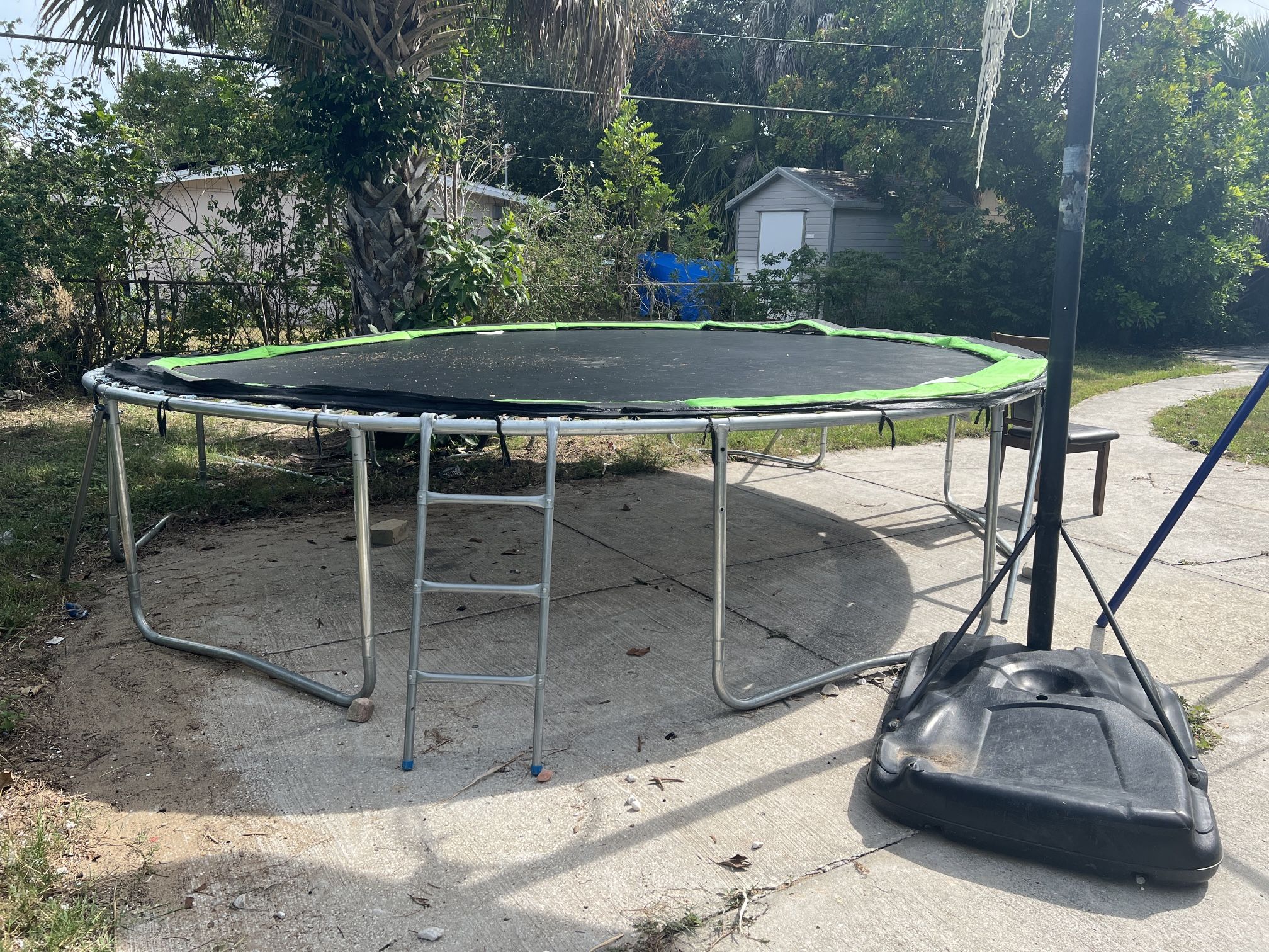 16ft Trampoline Semi New $150 obo