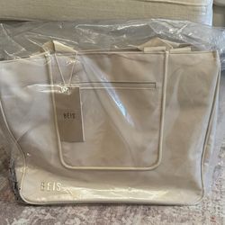 Beis East to West Tote