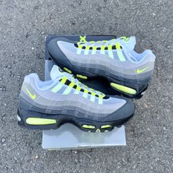 Nike Air Max 95 OG “Big Bubble Neon” Sizes 8 - 13 Men’s & 4Y - 7Y Kid’s IN HAND BRAND NEW