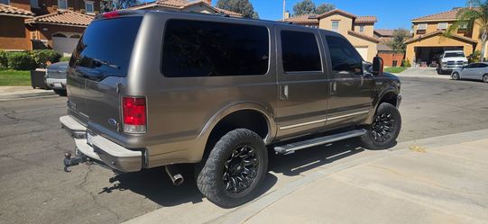 2004 Ford Excursion