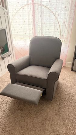 Nursery chair