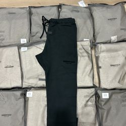 Essential Hoodies And Sweats🔥