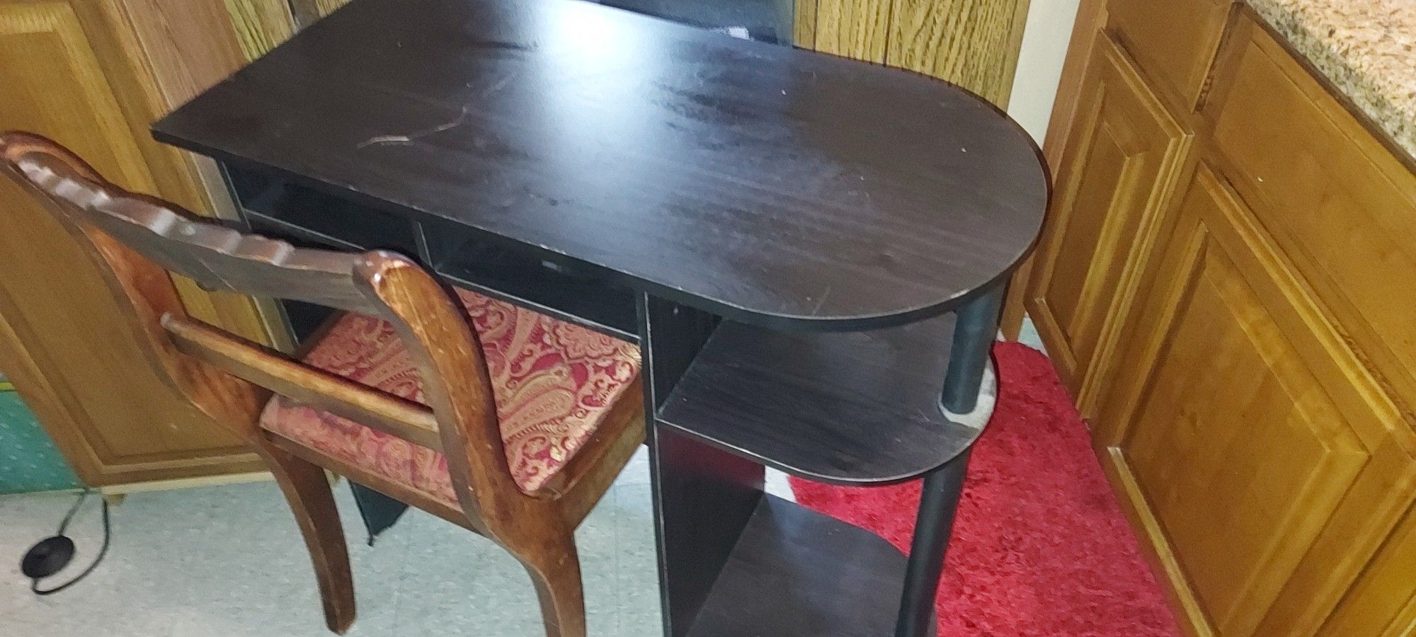 Small Desk And Chair