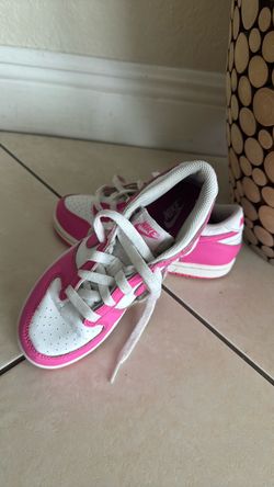 Nike Dunk Low Pink and White Sneakers