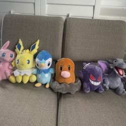 Pokémon Plushies 