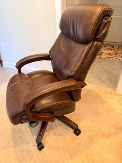 Brown Leather Executive Office Chair