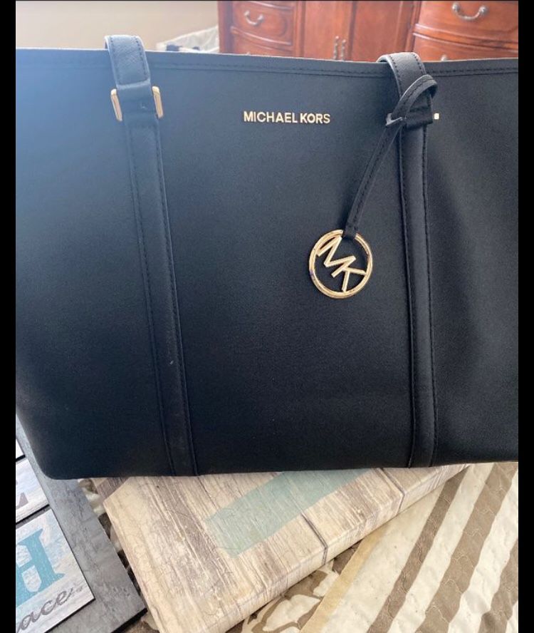 Authentic MK purse