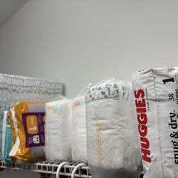 Bulk Diapers (selling all together)