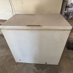 frigidaire freezer used white