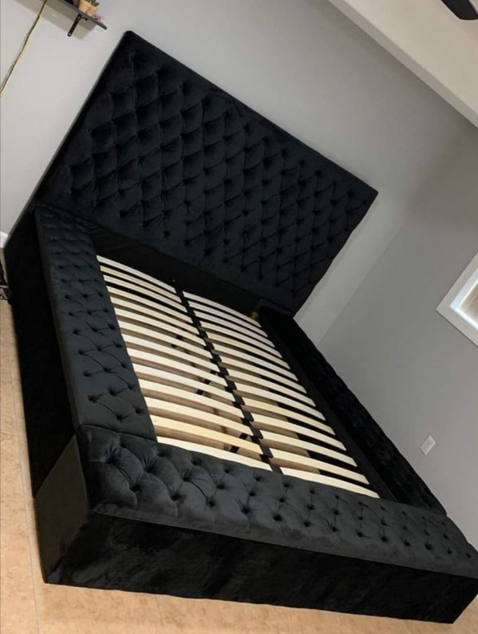 Queen and King Bed Storage Platform 💥 Same day free delivery 💯 39 down payment we financing available