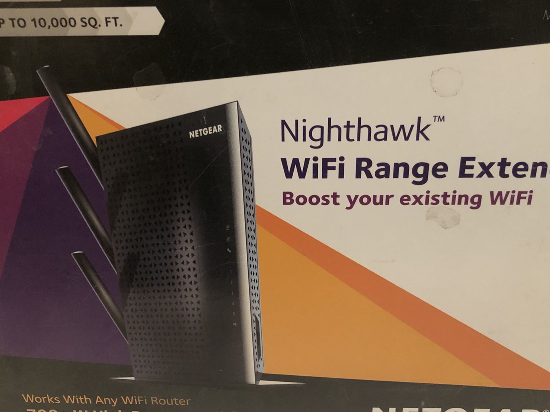 New In Box Netgear Nighthawk WiFi Range Extender Ac1900