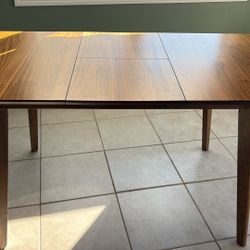 Extendable Dining Table