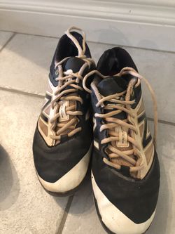 Baseball cleats metal