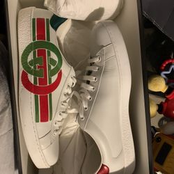 Gucci Sneakers