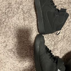Nikes youth size 5