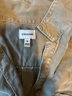 Sneak Peek shirt Size Medium
