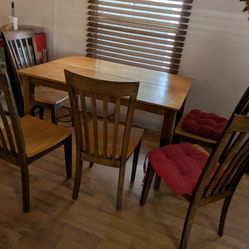 Dining Room Table 