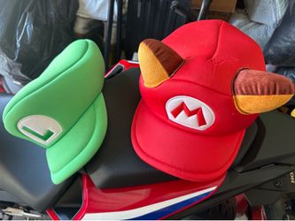 Mario Luigi hats