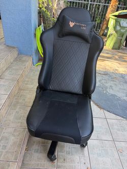 Gamer chair