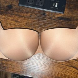 SKIMS-34B Beige Silky Padded “Wonder bra”