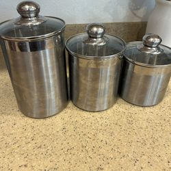 Brand New Kitchen Containers 